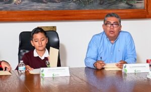 Alcalde Juan Manuel Navarro abre espacio al sentir y a la voz de niños y niñas durante cabildo infantil