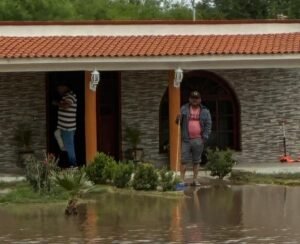 Lluvias provocan evacuación preventiva de 15 familias en Bocas; no se reportan lesionados