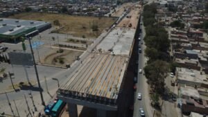 Se extienden cierres en el Puente Superior Vehicular Valle de los Fantasmas