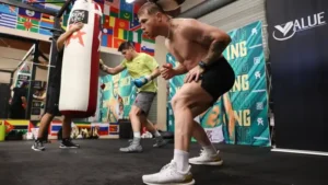 Los secretos del entrenamiento de Canelo para ganar fuerza explosiva