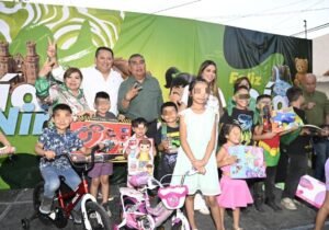 Sonrisas, alegría y juguetes marcan festejo del día del niño en Soledad de Graciano Sánchez