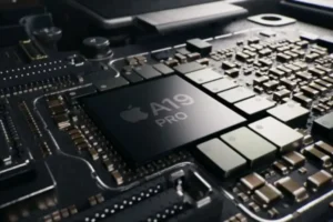 Apple negocia con Intel y Samsung para fabricar chips en EU