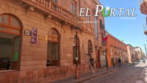 Fuga de gas interrumpe desfile patrio y genera alarma en Plaza de Armas