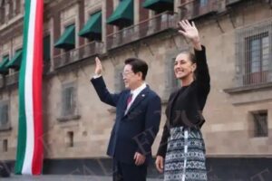 Sheinbaum recibe en Palacio Nacional al presidente de Corea del Sur