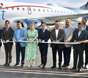 Gobernador Ricardo Gallardo lleva a San Luis Potosí mayor conectividad aérea
