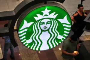 Starbucks cerrará 250 sucursales en Norteamérica esta semana