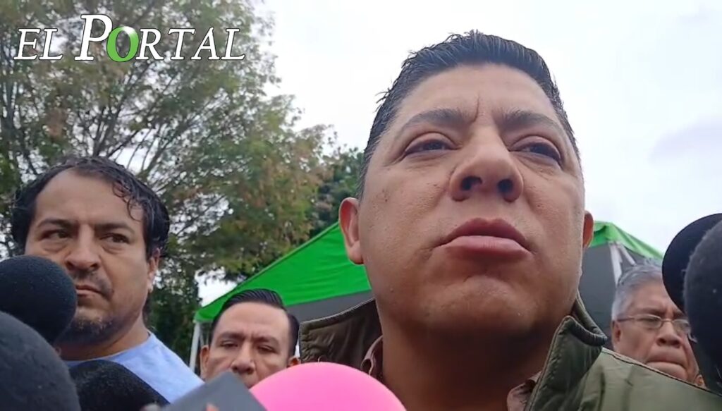 Ricardo Gallardo va contra 10 Alcaldes