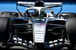 Checo Pérez, decepcionado: “No afronto esta carrera con mucho entusiasmo”
