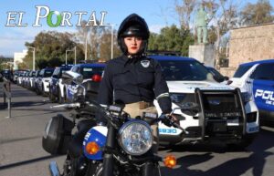 Auxilia Policía Vial a conductores varados en Distribuidor Juárez por día en la Capital