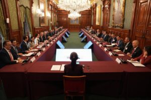 Sheinbaum se reúne con empresarios de Estados Unidos para fortalecer la confianza en México