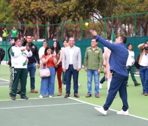 Ricardo Gallardo inaugura San Luis open tenis con 500 mil pesos en premios