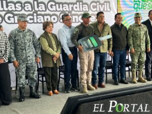Gobierno del Estado y Ayuntamiento de Soledad entregan 16 patrullas para reforzar la seguridad en el municipio