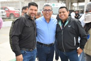 Navarro Muñiz destaca avance de pavimentación metropolitana de Av. Camino al ejido “La Libertad”