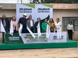 Alcalde Navarro da inicio a la modernización de la calle Río Verde en la comunidad de Los Gómez