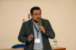 Experiencia profesional y habilidades personales, claves para el desarrollo de los futuros ingenieros, afirma experto en la UASLP