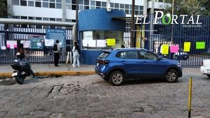 Estudiantes recuperan acceso a Contaduría de la UASLP; llaman a garantizar clases