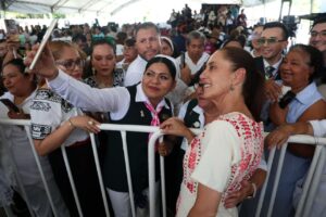Sheinbaum supervisa hospitales en tres estados y anuncia modernización del sistema de salud