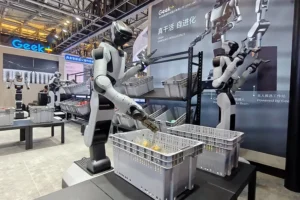 Robots con inteligencia artificial terminan en el horno de una acería tras quedar obsoletos